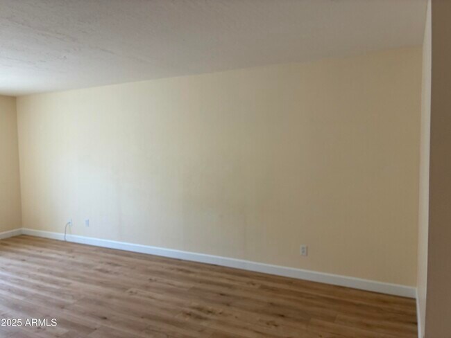 Building Photo - 8437 E San Benito Dr