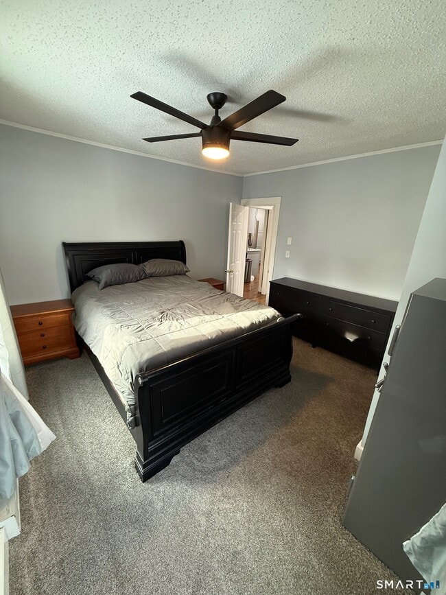 Building Photo - 13 Howard Ave