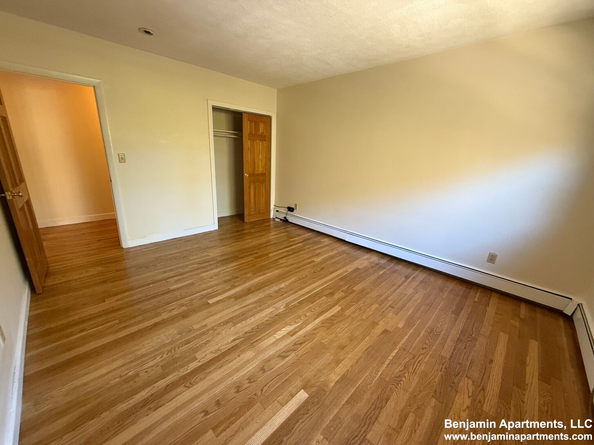 Building Photo - 282 Grove St