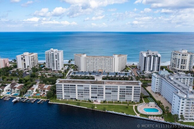 Building Photo - 3100 S Ocean Blvd