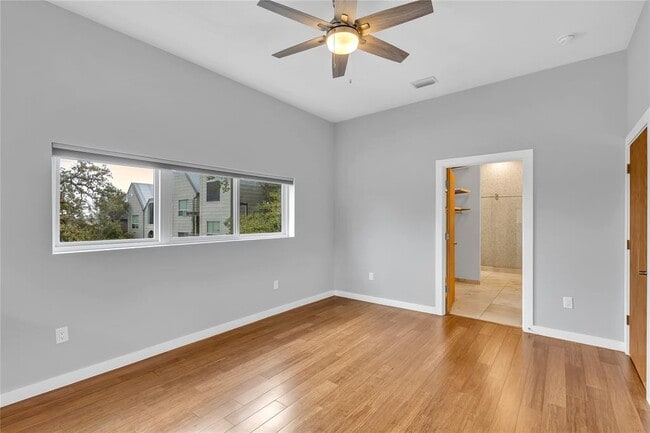 Building Photo - 1518 Parker Ln