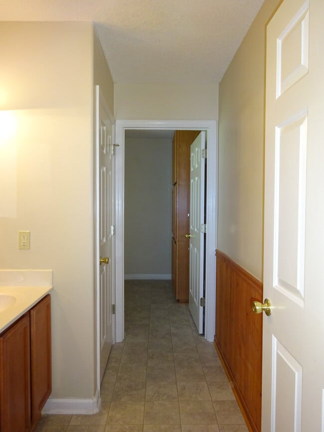 Building Photo - Beautiful 3BR/2Bath with Bonus Room!