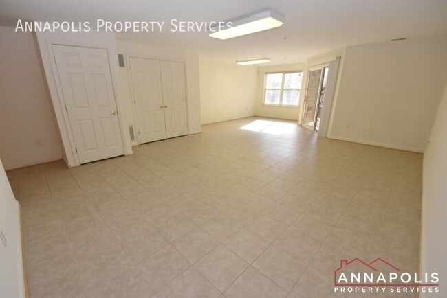 Building Photo - 2530 Running Wolf Trl