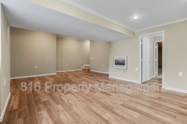 Building Photo - 701 Tomahawk Ct
