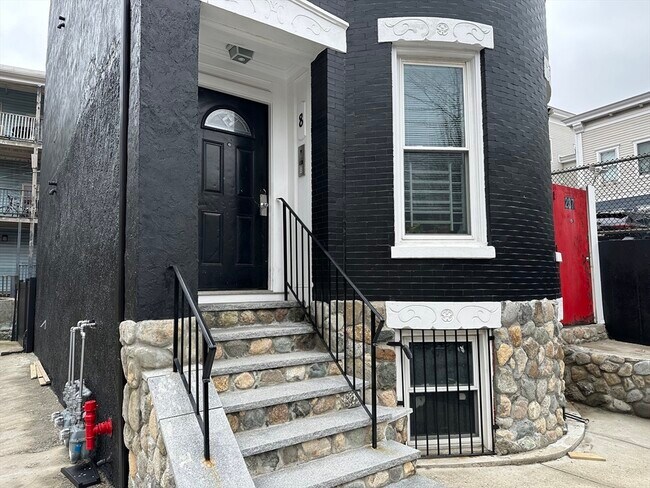 Building Photo - 8 Bard Ave