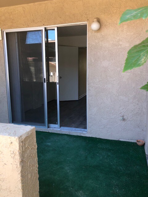 Building Photo - 7436 E Chaparral Rd