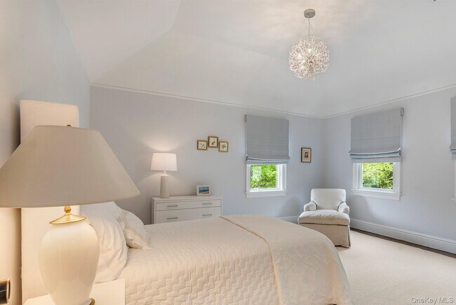 Building Photo - 150 Harvest Ln