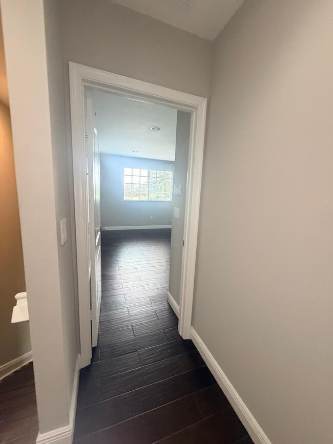 Building Photo - 7644 Foxcroft Ln