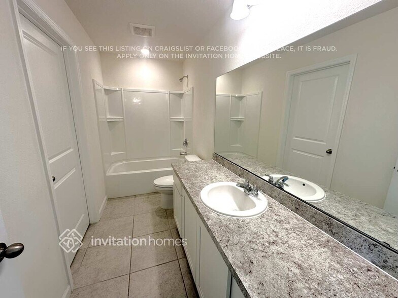 Building Photo - 1080 Cades Cv Wy