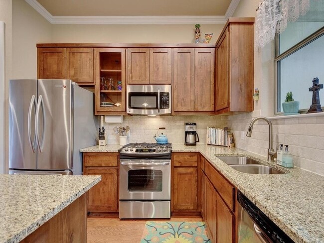 Building Photo - 4545 Mattie St