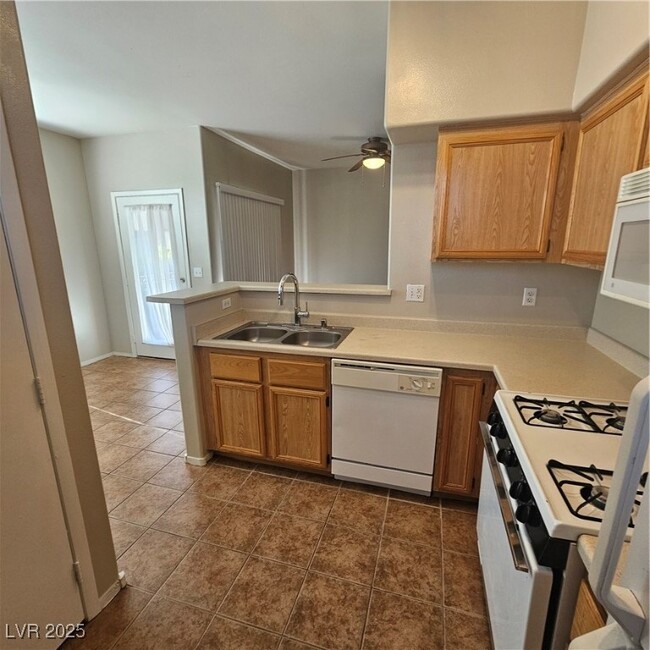 Building Photo - 9050 W Warm Springs Rd