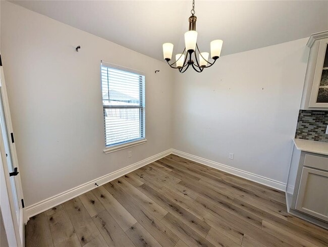 Building Photo - 18637 Como Dr