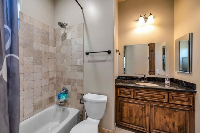 Building Photo - 14598 E Corrine Dr