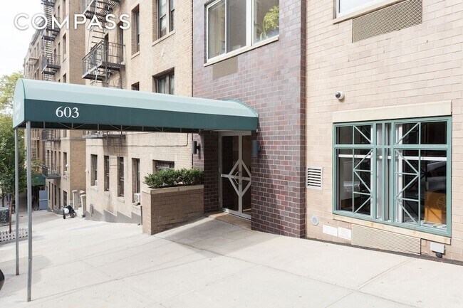 Building Photo - 603 W 148th St