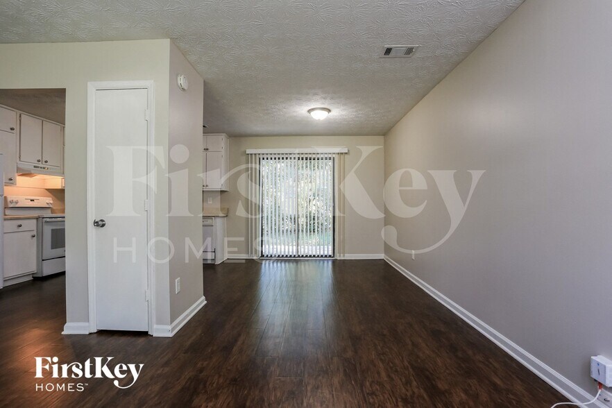 Building Photo - 3871 McGill Ln