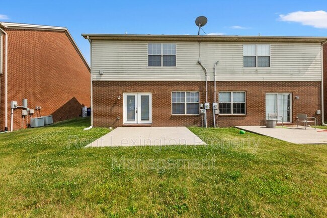 Building Photo - 1055 Duval St