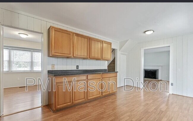Building Photo - 12718 Haskell Ln