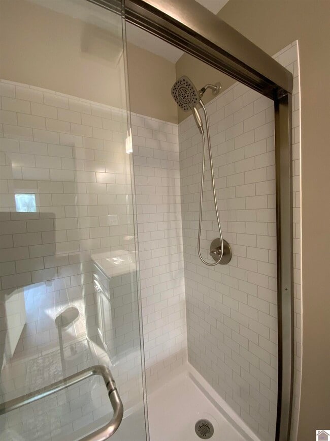 Building Photo - 200 N 31st St