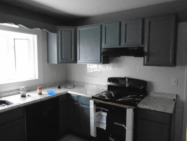 Building Photo - 2817 Rowell St