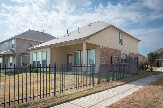 Building Photo - 24930 Puccini Pl