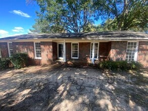 Building Photo - 118 39th Ave NE