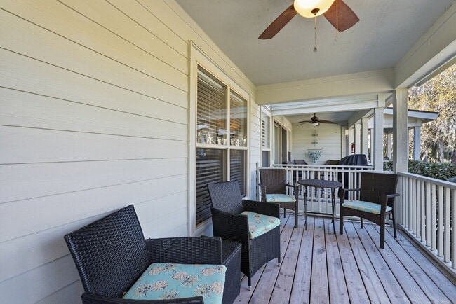 Building Photo - "Coastal Comfort Awaits: Spacious 2-Bed, 2-Bath Furnished Condo in Shipyard on Hilton Head Island!"