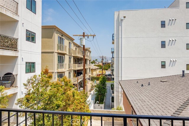 Building Photo - 1063 S Corning St