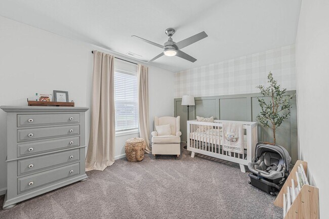 Building Photo - Pet Friendly Four Bedroom!