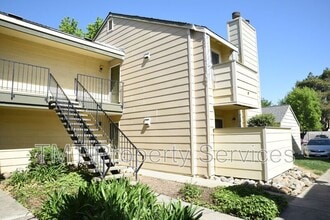 Building Photo - 8252 Center Pkwy