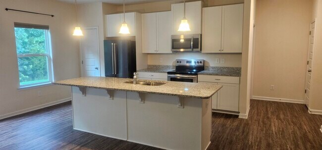 Building Photo - 110 Kaitlyn Cir