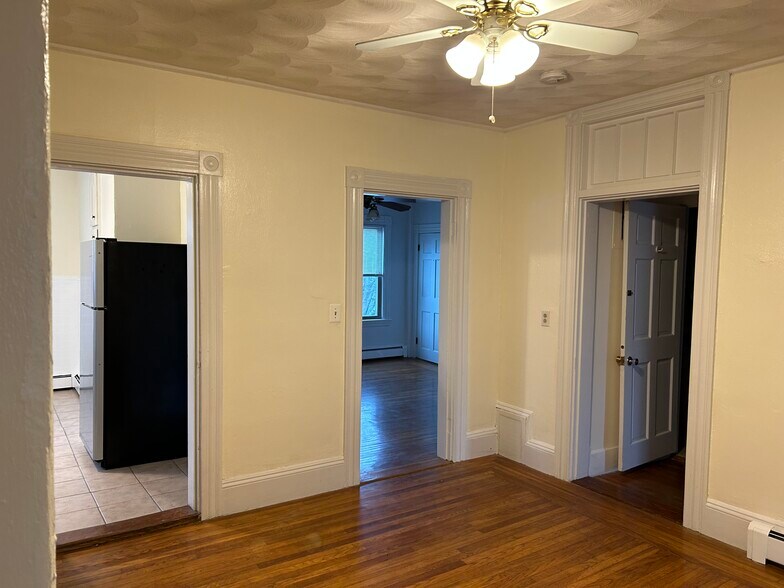 Building Photo - 25 Baltimore St