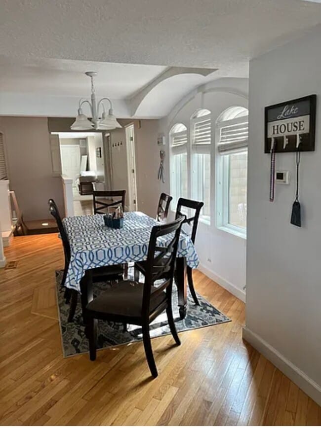 Building Photo - 8862 Bellemere Ct