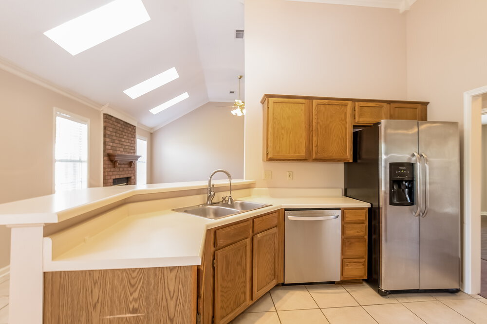 Building Photo - 6688 Millgrove Park Dr