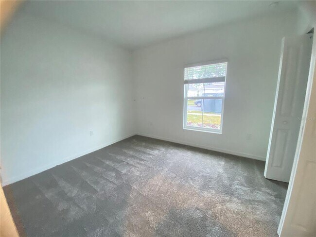 Building Photo - 3938 Willow Brk Dr