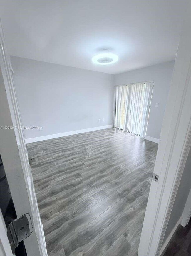 Building Photo - 8517 NW 9th Pl