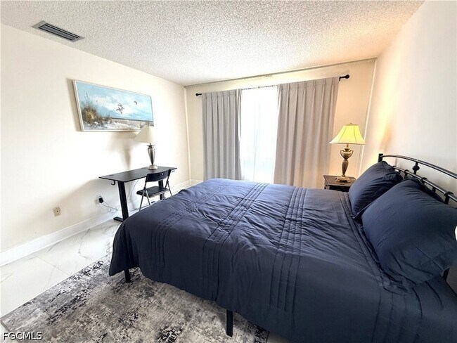 Building Photo - 7050 Nantucket Cir