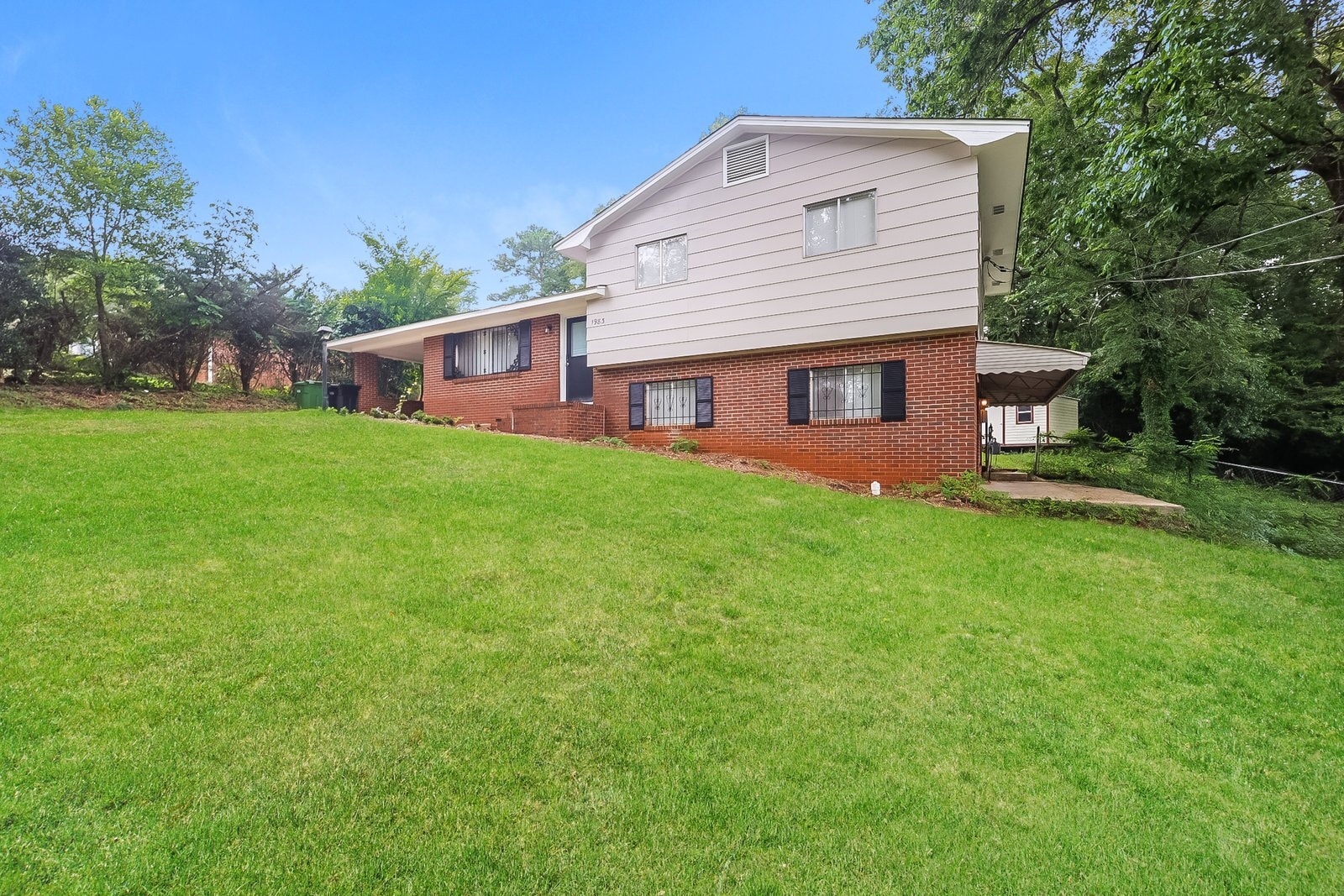 Building Photo - 1983 Monaco Dr