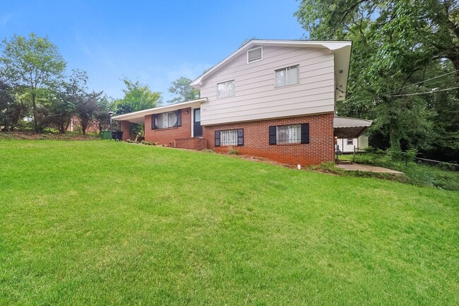 Building Photo - 1983 Monaco Dr