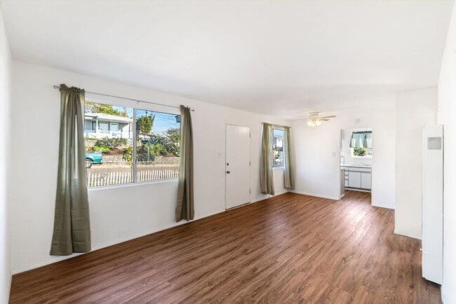 Building Photo - San Diego Linda Vista /Clairemont Area May  FREE  Modern 2-Bed/1-Bath Home with Laundry, Yard, an...