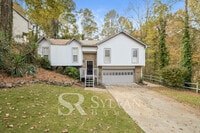 Building Photo - Luxury, Location, and Convenience, it is all HERE!