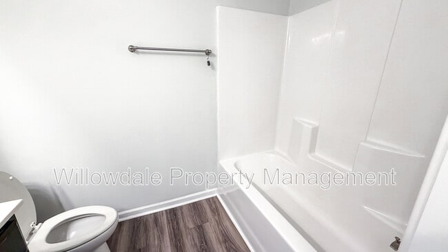 Building Photo - 993 Deaton Dr