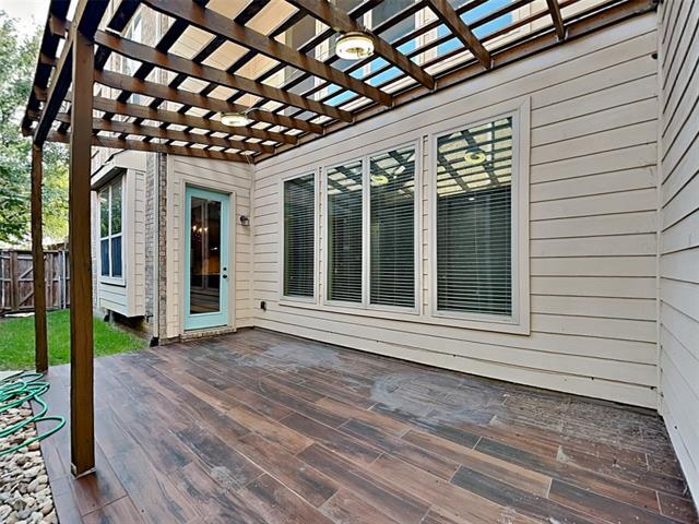 Building Photo - 229 Carrington Ln