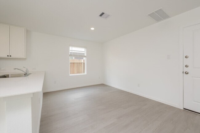 Building Photo - 1543 Crowson Rdg