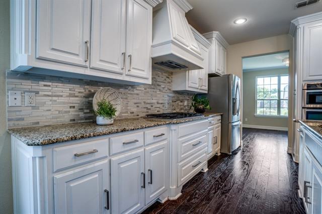 Building Photo - 1060 Enchanted Rock Dr