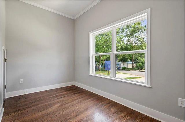 Building Photo - 1005 Birch St SW