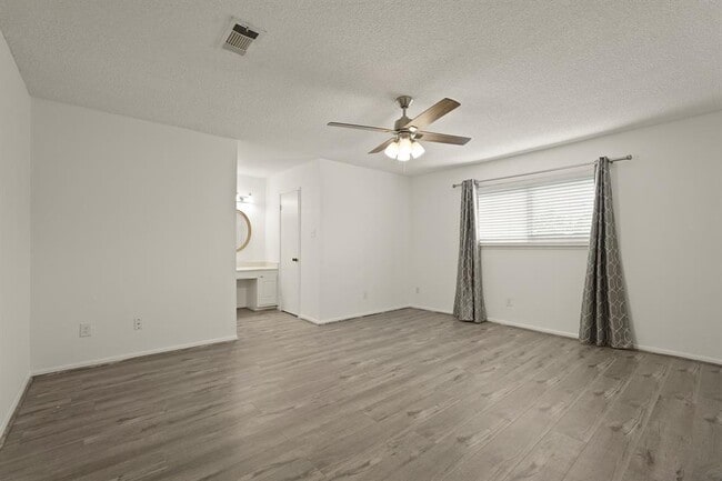 Building Photo - 14553 Misty Meadow Ln