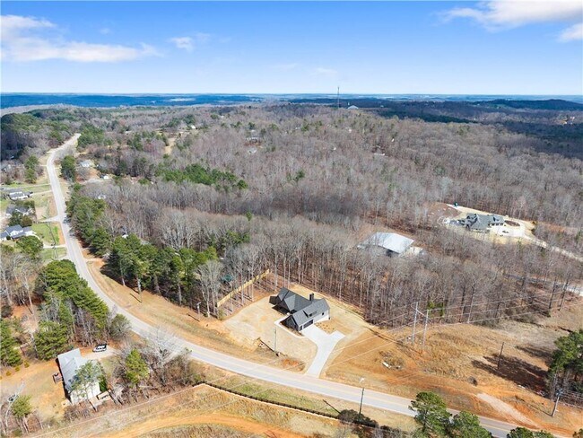 Building Photo - 3255 Tanners Mill Rd