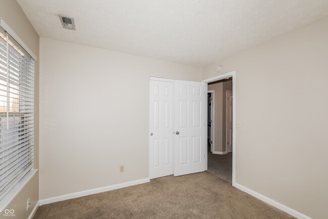 Building Photo - 2011 Lohr Dr