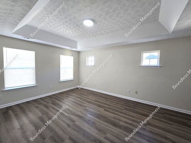 Building Photo - 4593 Parkway Cir