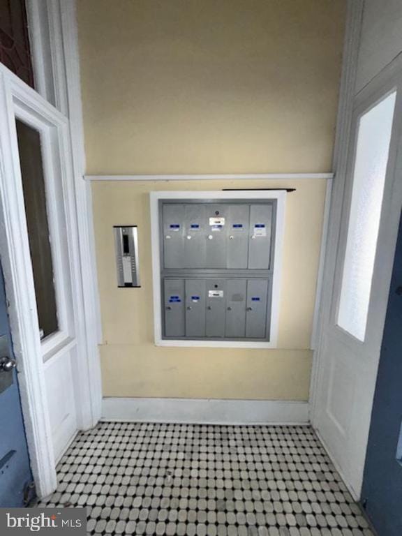 Building Photo - 4 W Athens Ave